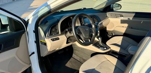 Hyundai Elantra 2018