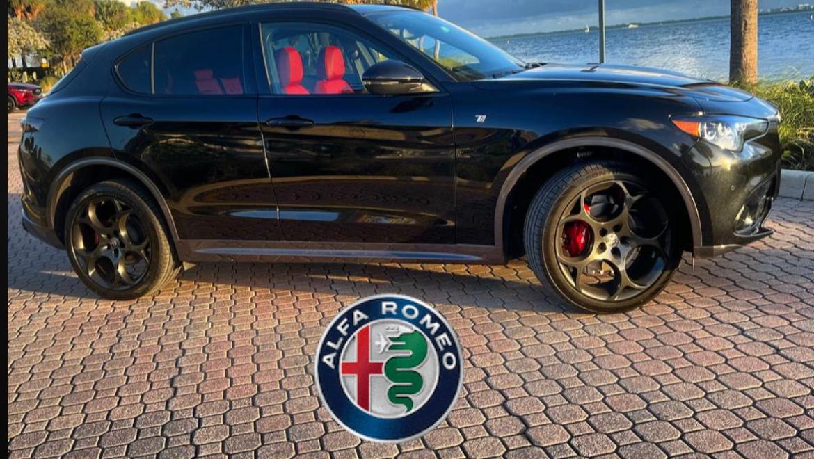 Alfa Romeo Stelvio 2024 in Miami, FL