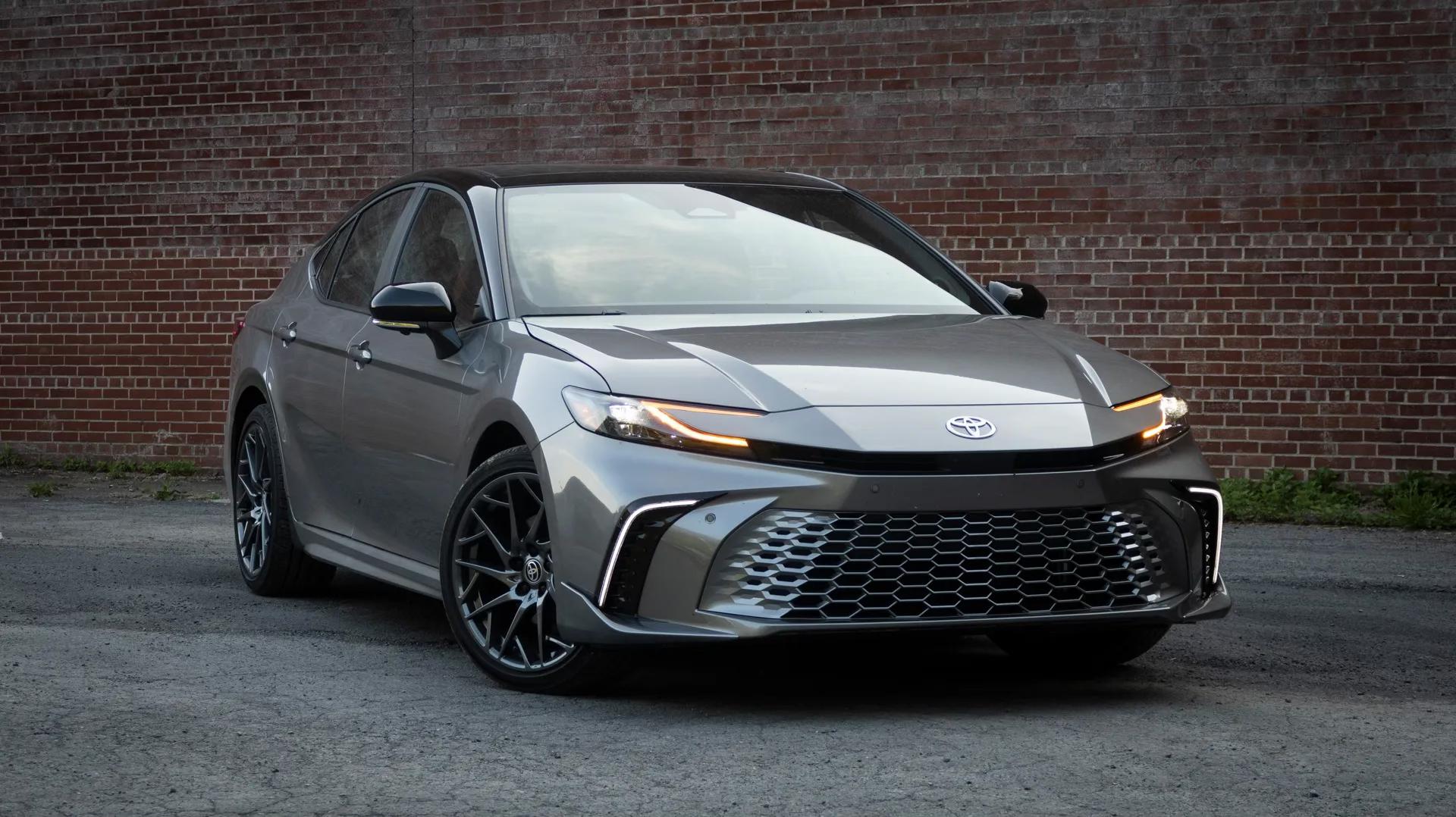 Toyota Camry Hybrid 2025 in 