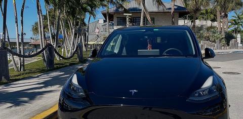 Tesla Model Y 2022