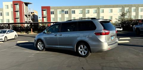 Toyota Sienna 2015