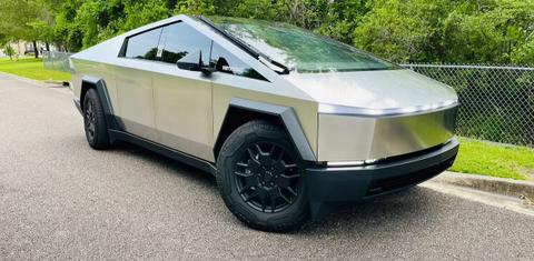 Tesla Cybertruck 2024