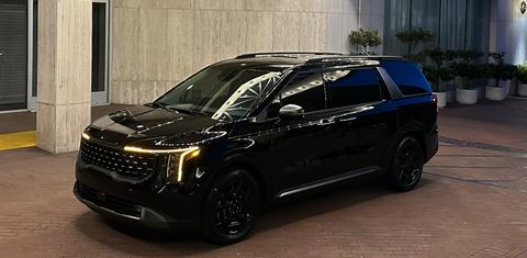 Kia Carnival Hybrid 2025