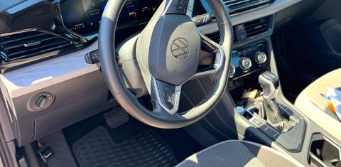 Volkswagen Taos 2024