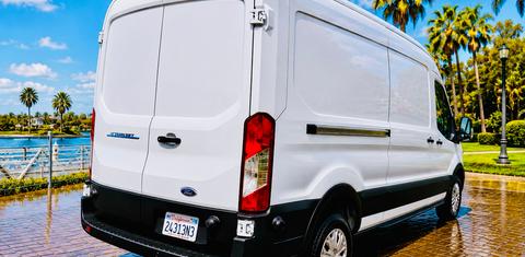Ford E-Transit Cargo 2022