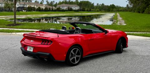Ford Mustang 2024