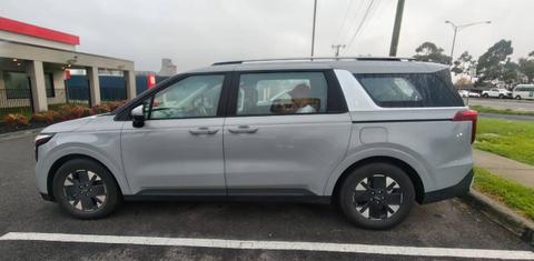 Kia CARNIVAL 2025