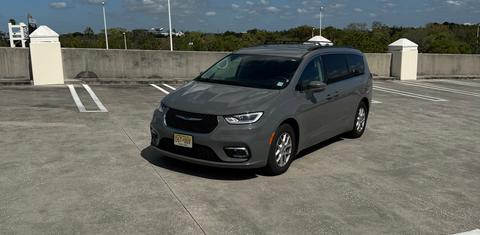 Chrysler Pacifica 2022