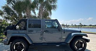 Jeep Wrangler Unlimited 2015 — Car rental alternative in Kenner, LA