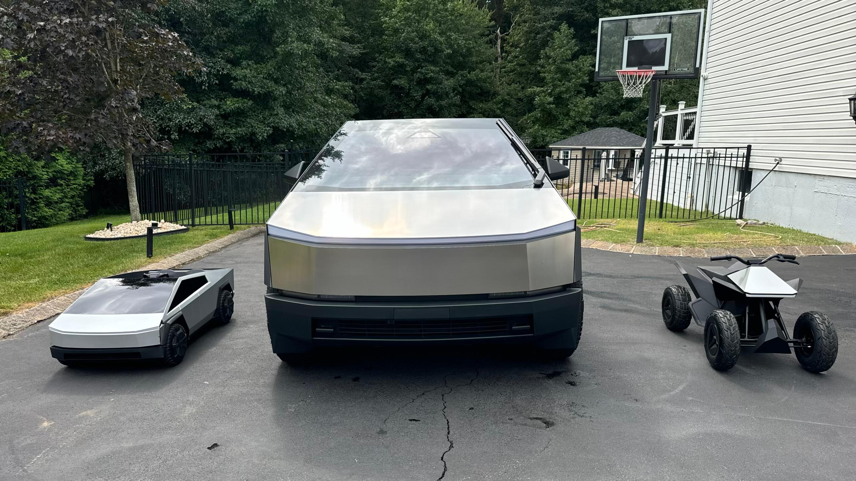 Tesla Cybertruck 2024 in Old Bridge, NJ