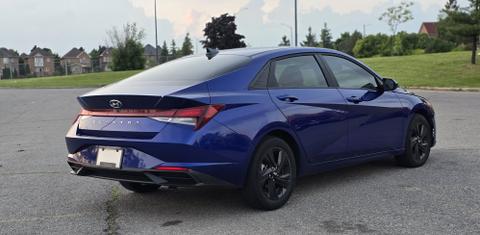 Hyundai Elantra 2022