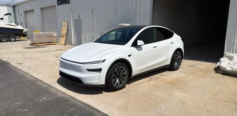 Tesla Model Y 2026