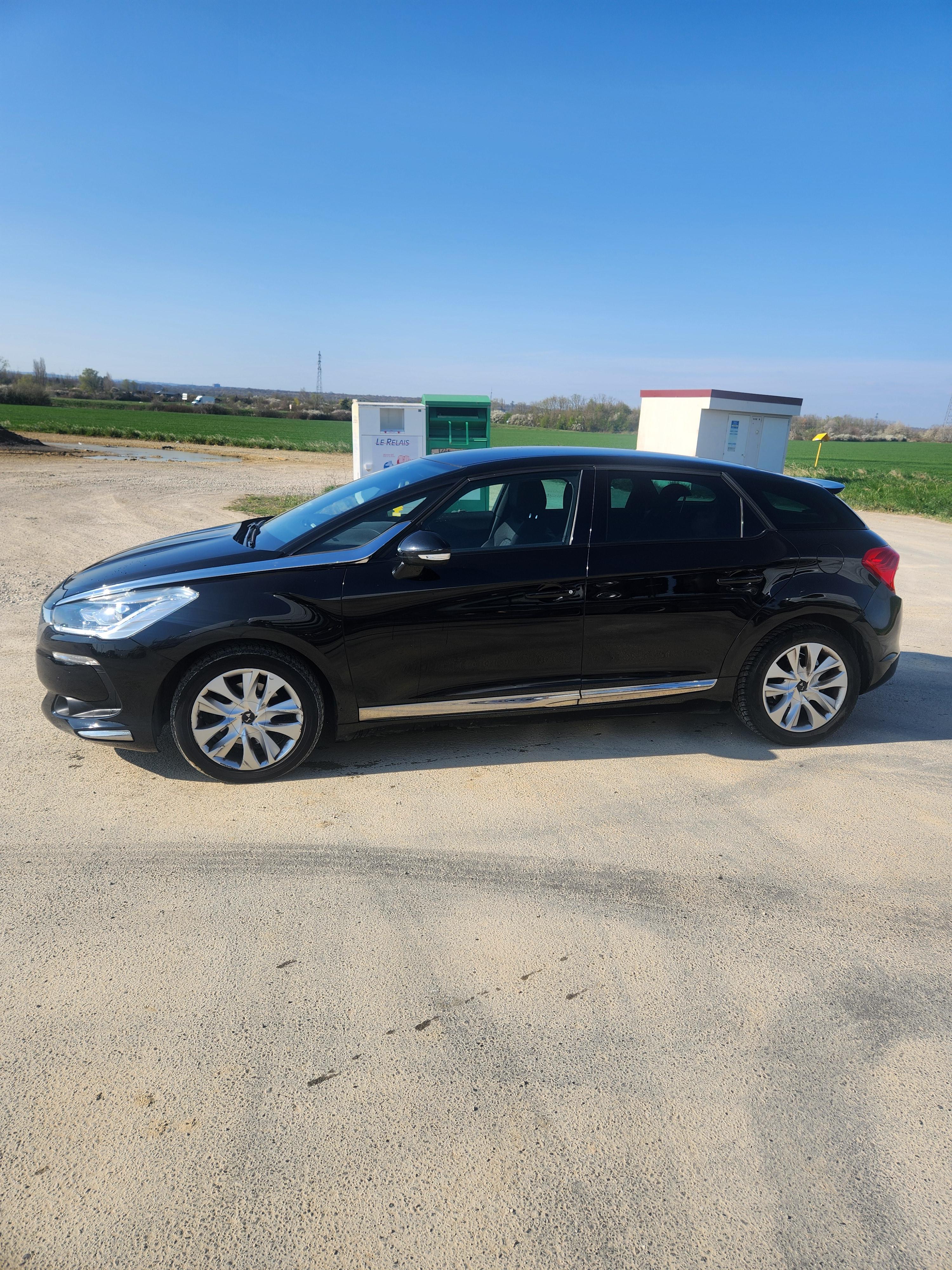 DS 5 2017 à Metz