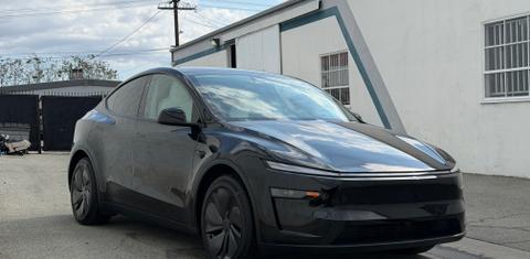 Tesla Model Y 2026