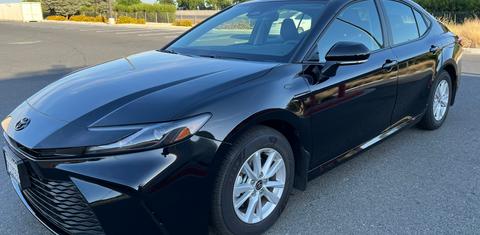 Toyota Camry Hybrid 2025
