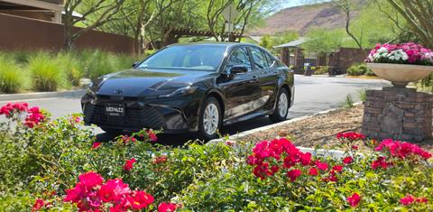 Toyota Camry Hybrid 2025