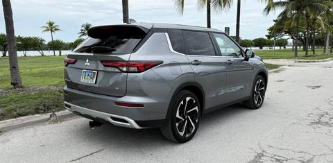 Mitsubishi Outlander 2024