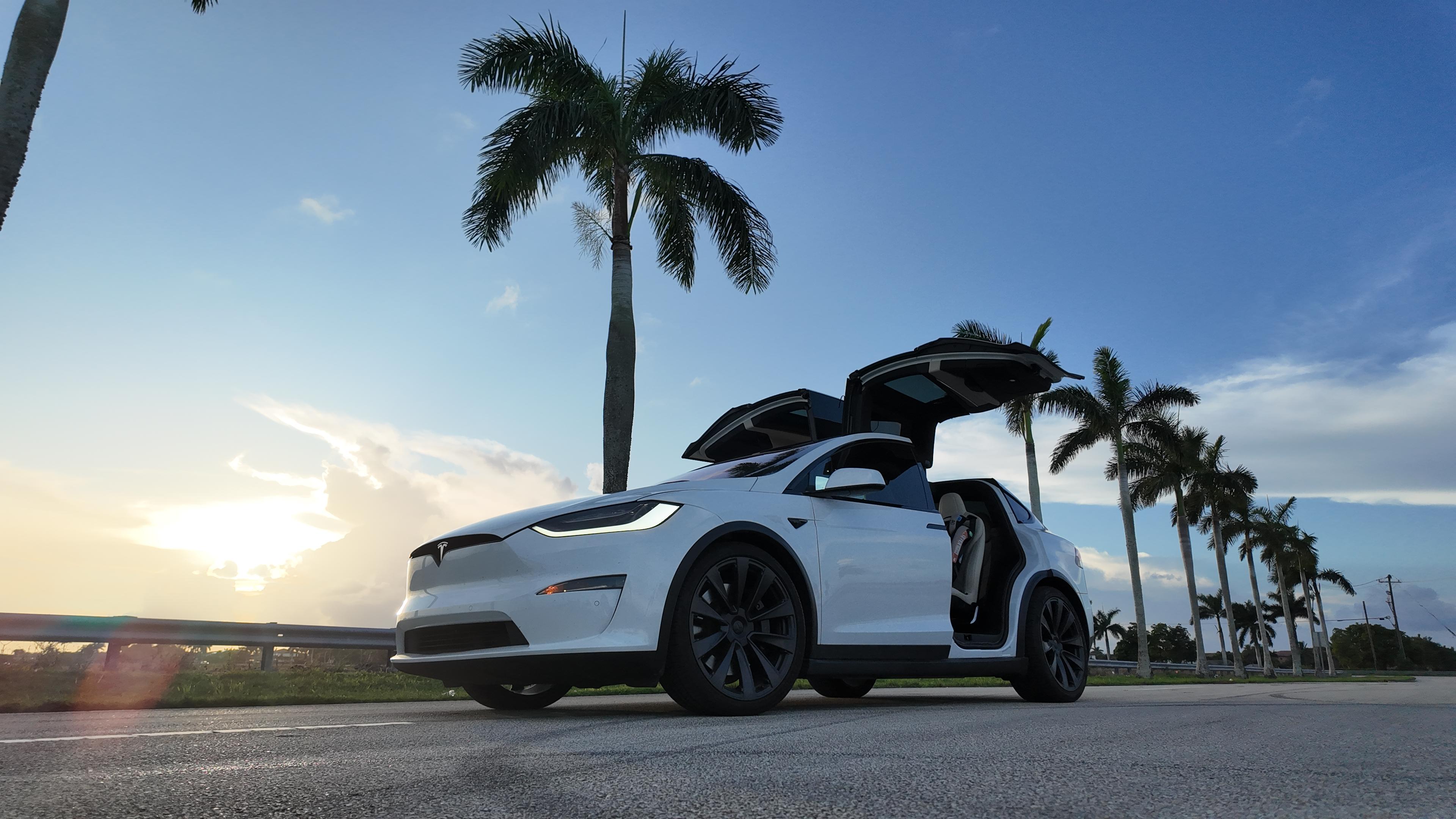 Tesla Model X 2022 in 