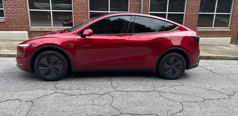 Tesla Model Y 2026
