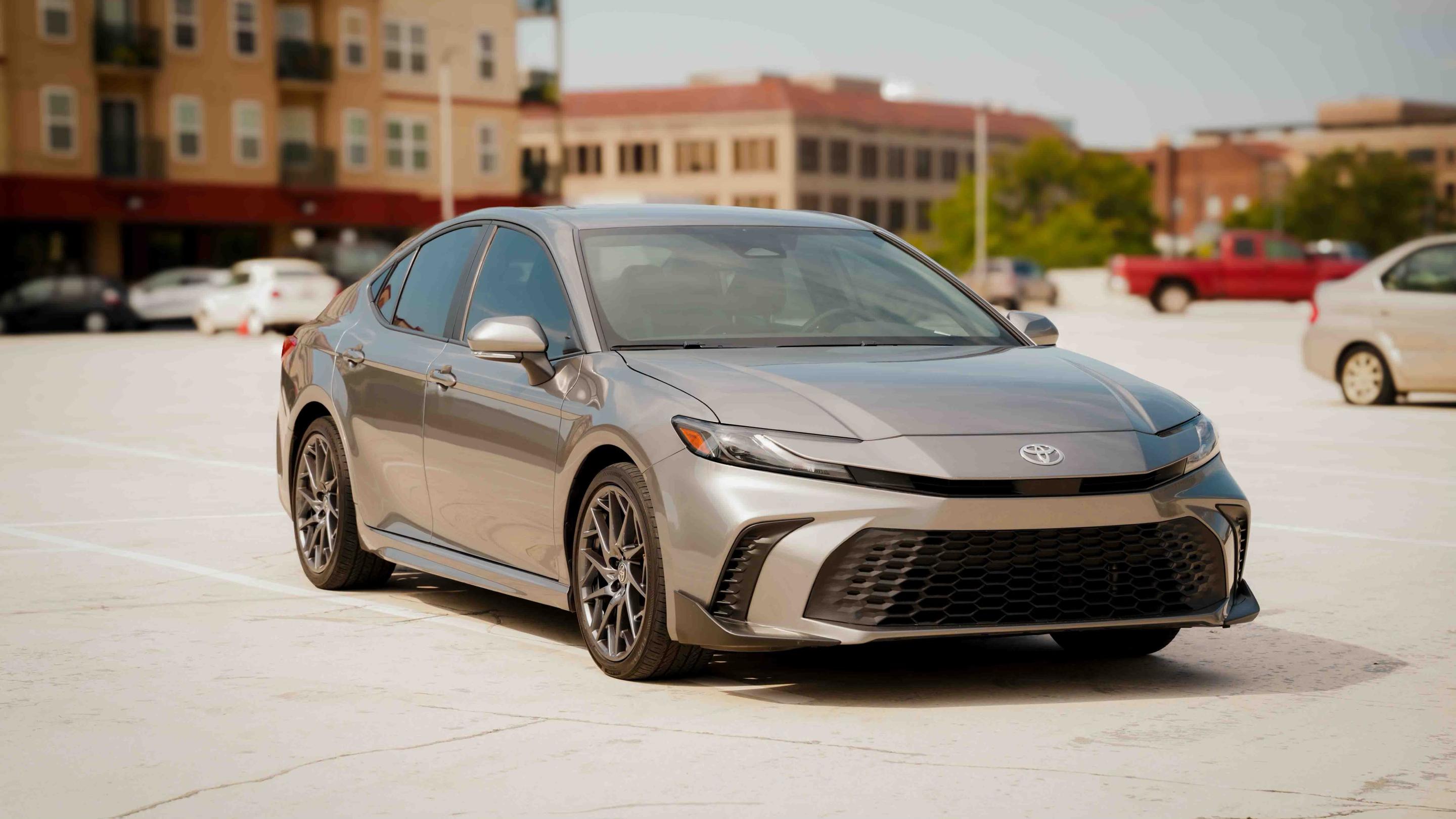 Toyota Camry Hybrid 2025 in Clarkston, GA