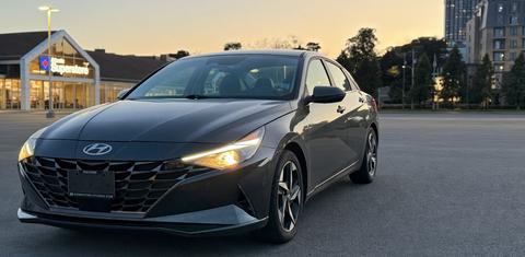 Hyundai Elantra 2023