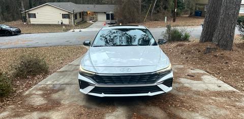 Hyundai Elantra 2024