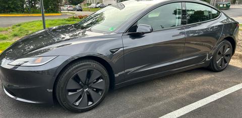 Tesla Model 3 2025