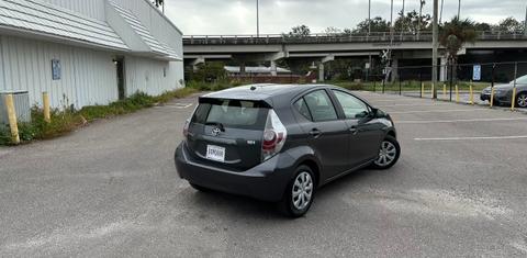 Toyota Prius c 2012