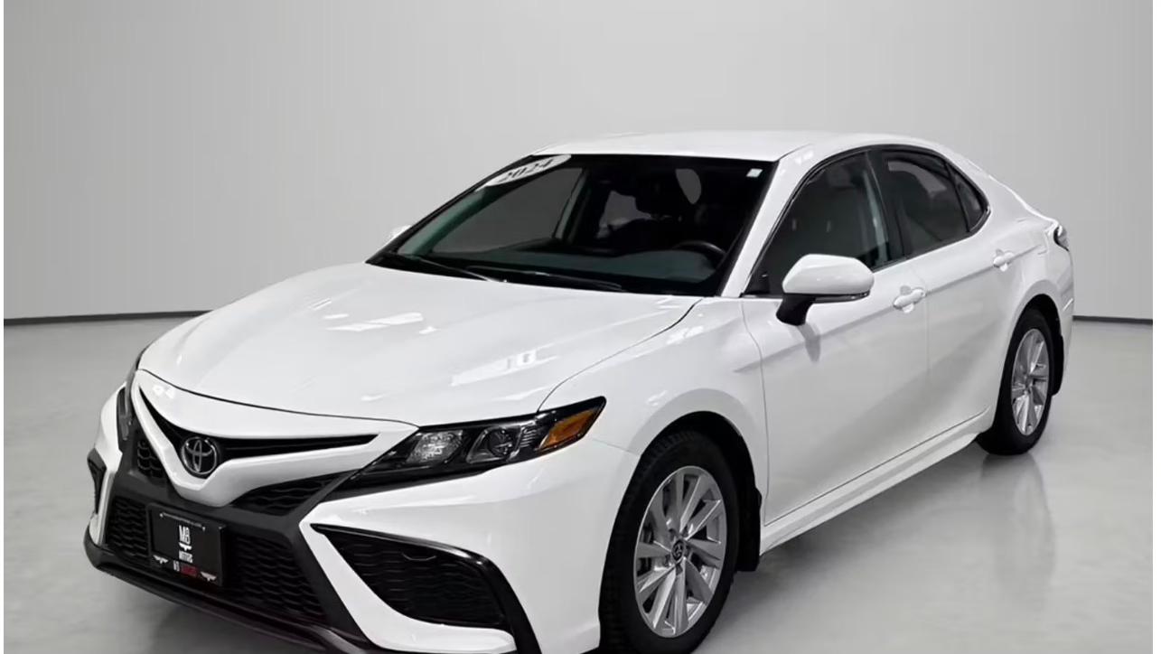 Toyota Camry 2024 in Kansas City, MO