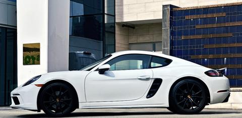Porsche 718 Cayman 2025