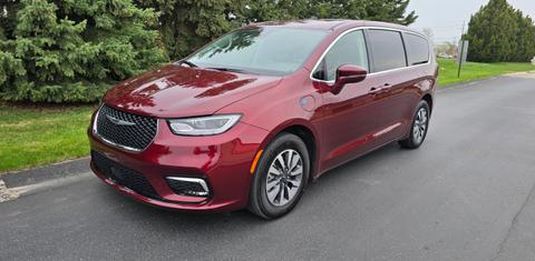 Chrysler Pacifica 2022