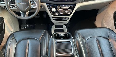 Chrysler Pacifica 2022