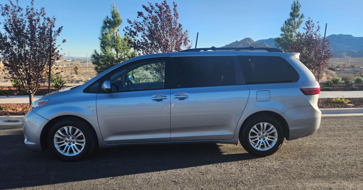 Toyota Sienna 2017 rental in Las Vegas, NV by Jazmine P. Turo
