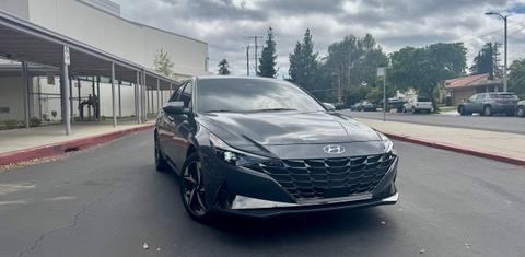 Hyundai Elantra Hybrid 2023