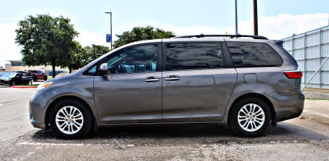 Toyota Sienna 2015