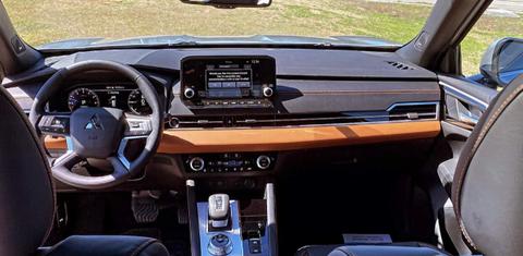 Mitsubishi Outlander 2022