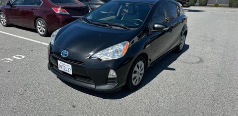Toyota Prius c 2014