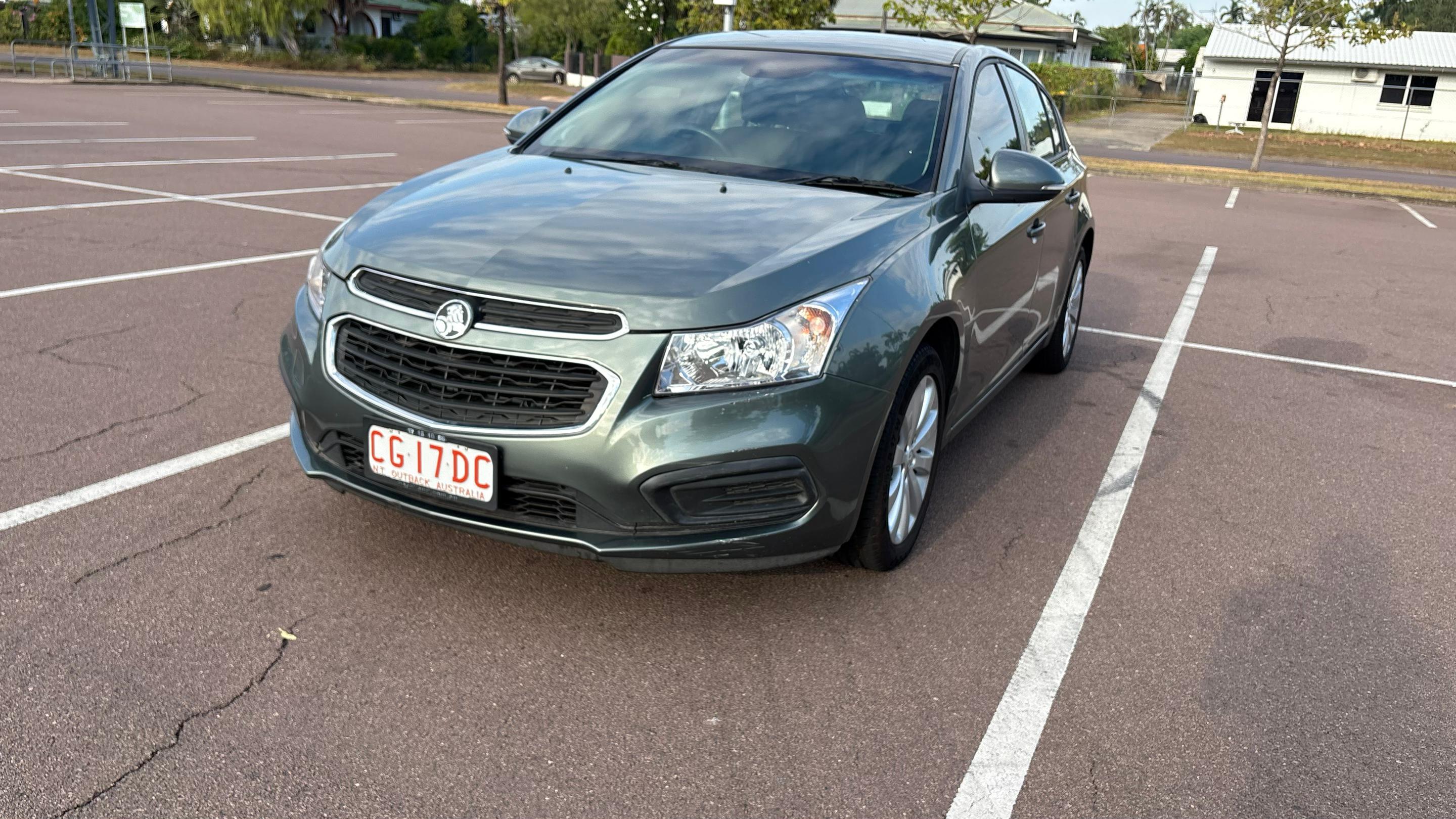 Holden CRUZE 2016 in Karama