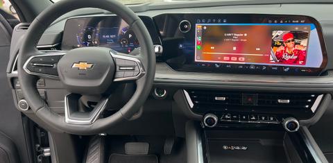 Chevrolet Suburban 2025