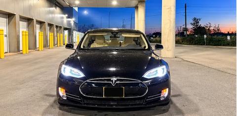 Tesla Model S 2015