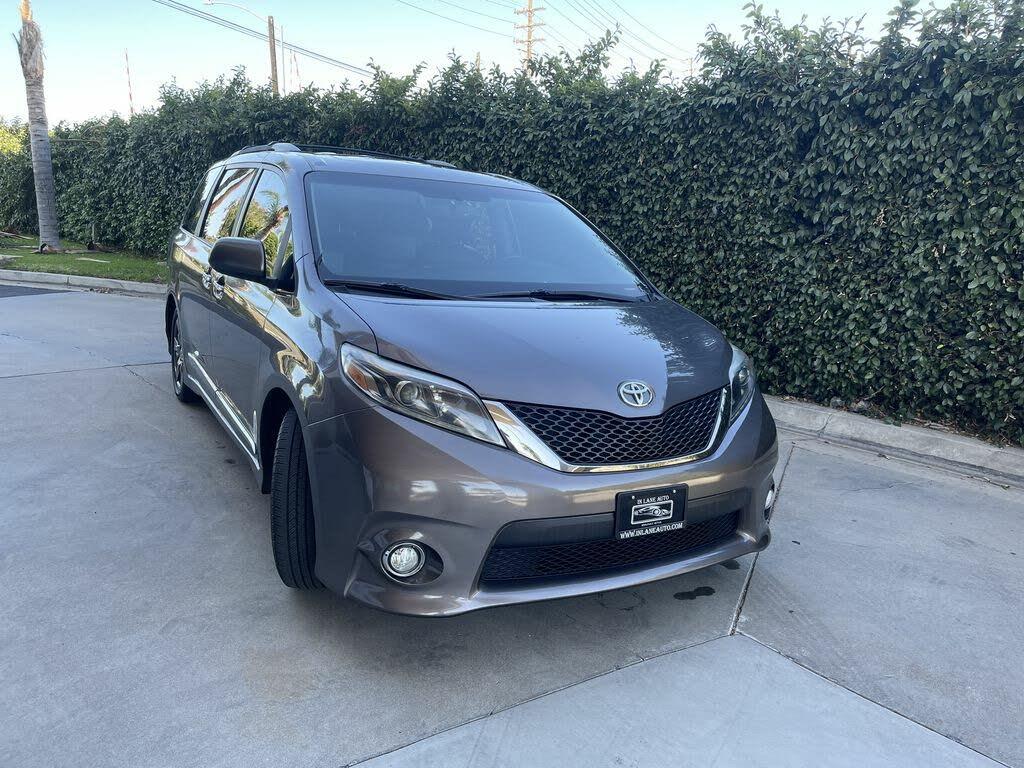 Toyota Sienna 2017 in Arcola, TX