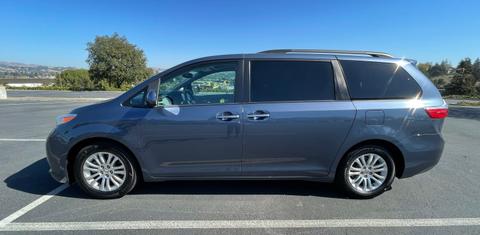 Toyota Sienna 2016