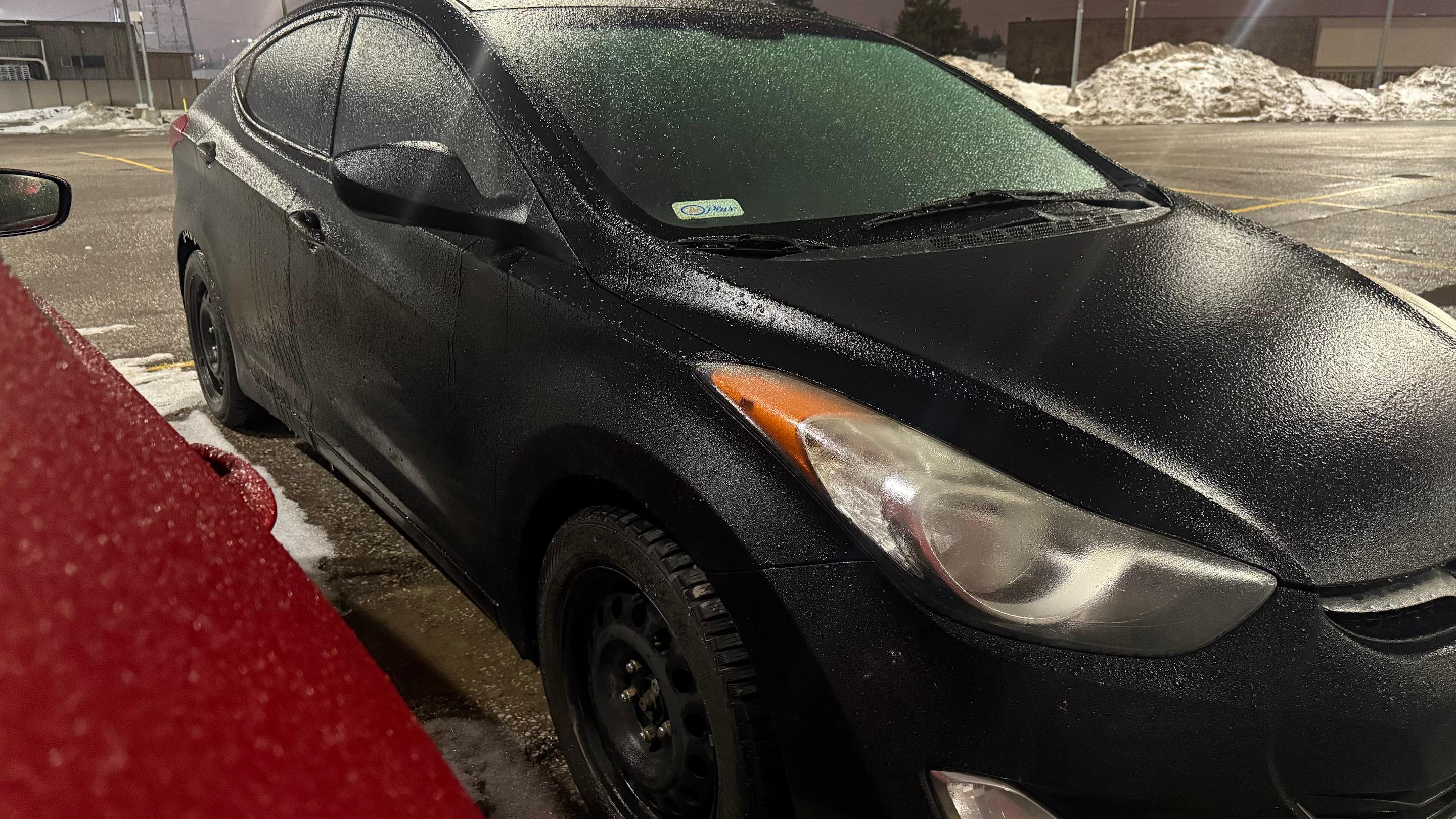Hyundai Elantra 2015 — Options de location de voitures à Toronto, ON