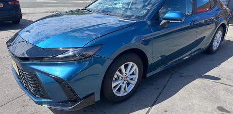 Toyota Camry Hybrid 2026