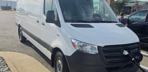 Mercedes-Benz eSprinter Cargo 2025