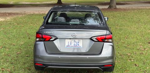 Nissan Versa 2021