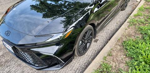Toyota Camry Hybrid 2026