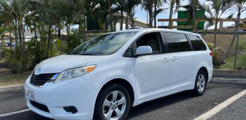 Toyota Sienna 2011