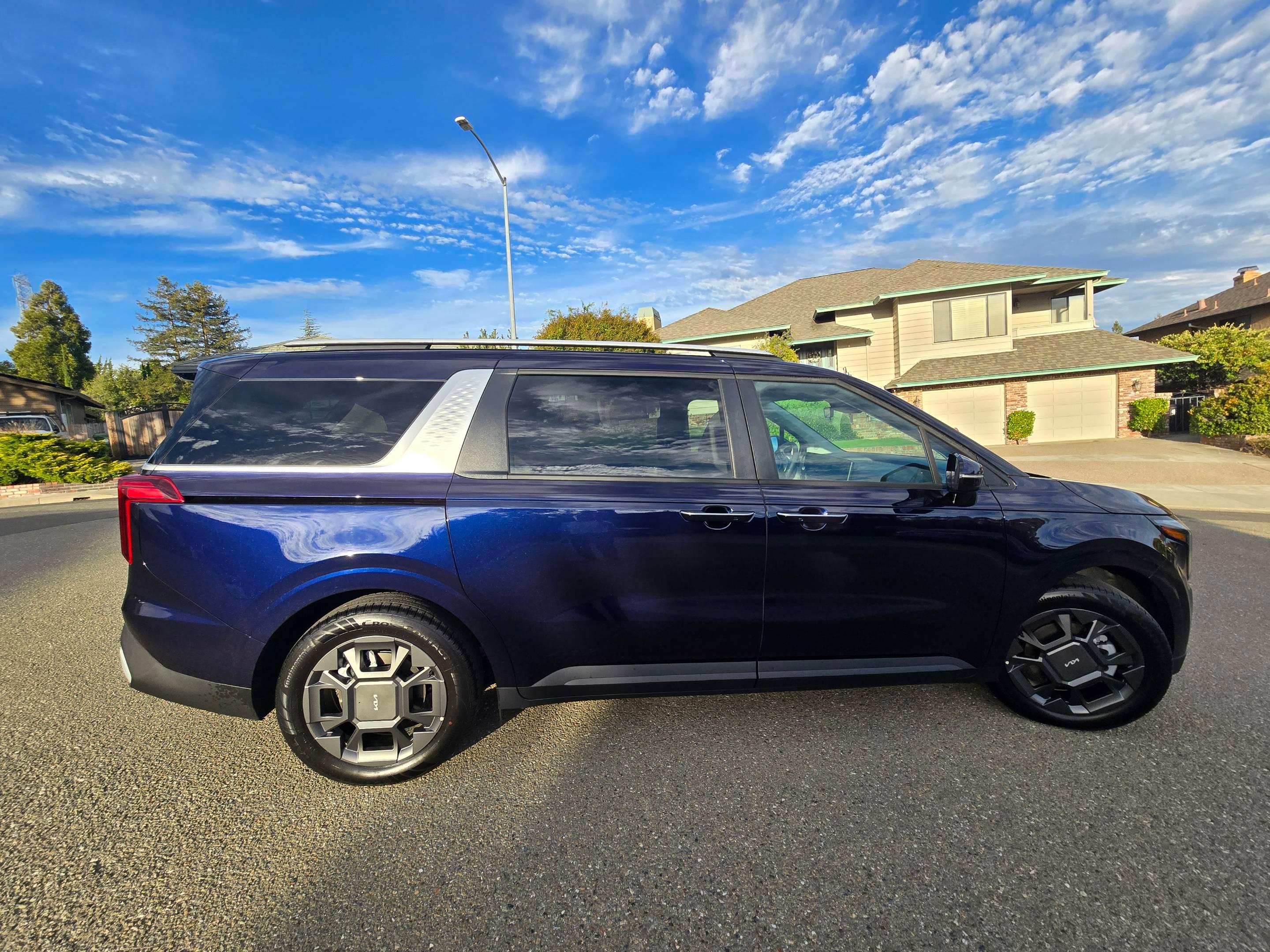 Kia Carnival Hybrid 2026 in Burlingame, CA