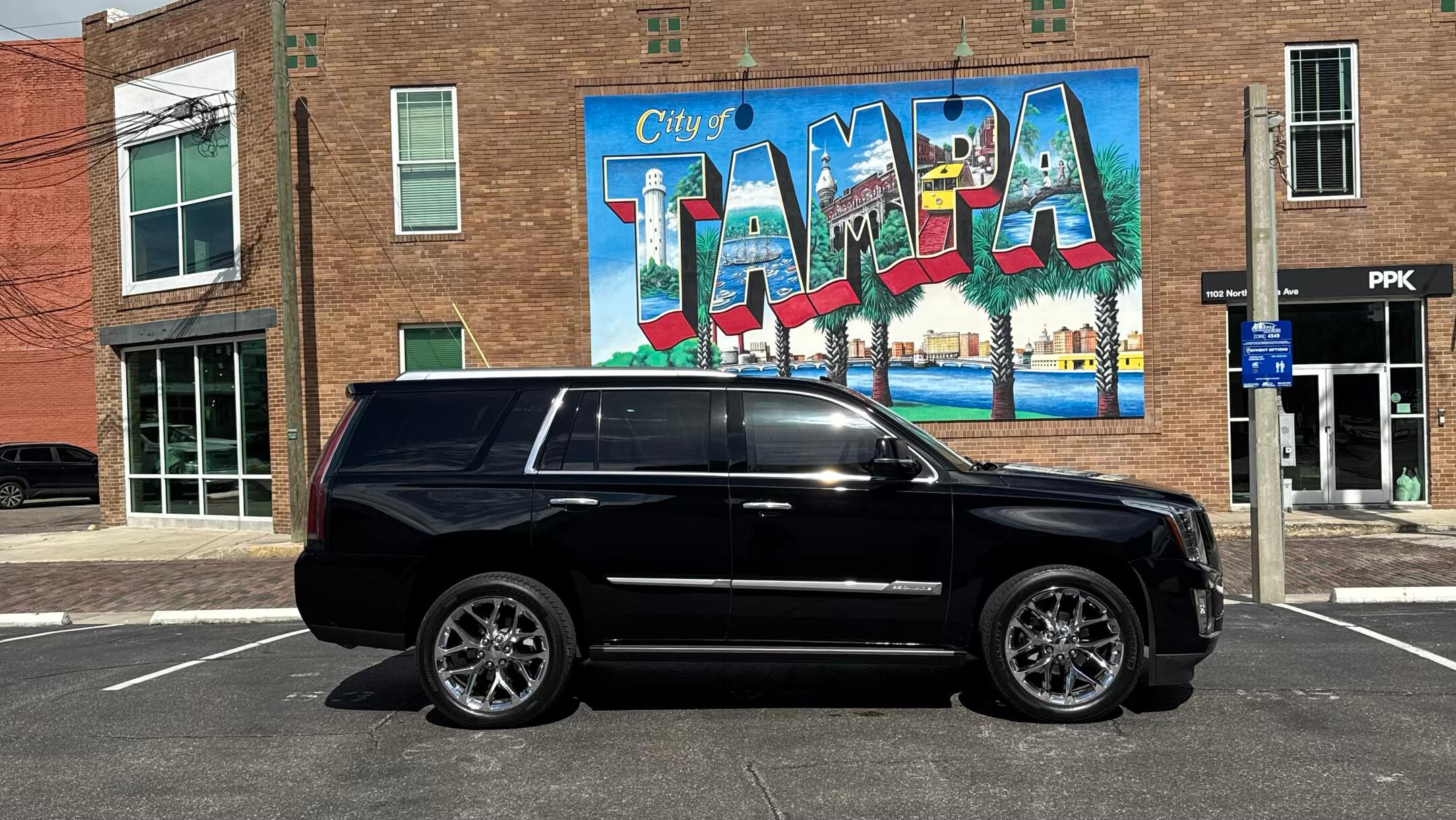 Cadillac Escalade 2016 in 